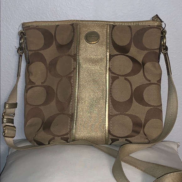 Coach Purse - Picture 2 of 8